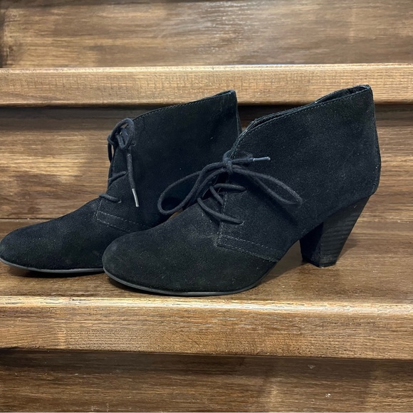Aldo Black Suede Lace-up Ankle Booties. Women’s‎ size US 7.5 /EU 8 - Picture 2 of 10